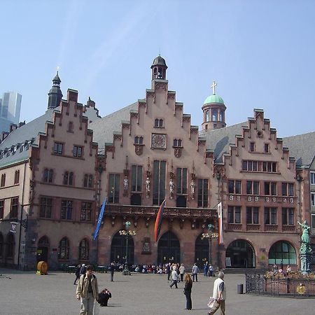 Hotel Astoria Frankfurt pe Main Exterior foto